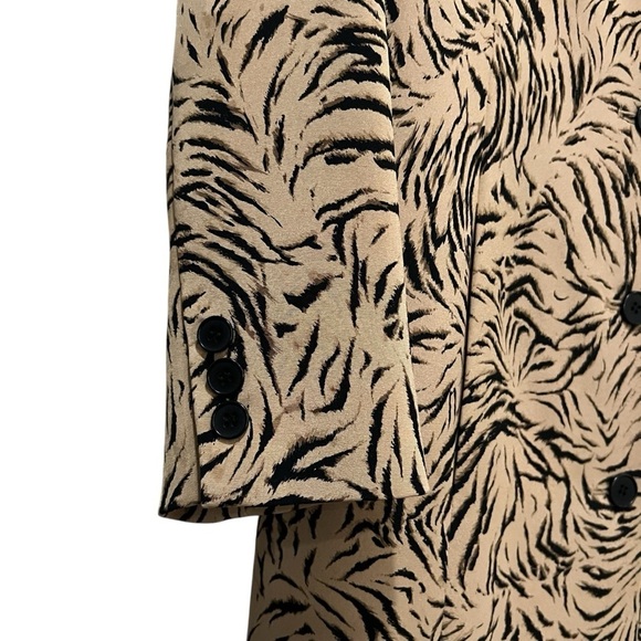 Due per Due 8 Vintage Silk Animal Print Longline Button Dress Coat Jacket Y6 - Picture 3 of 4